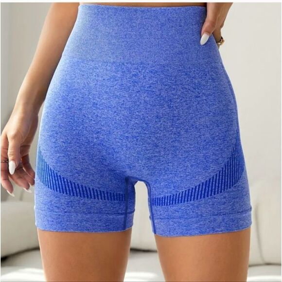 Amazon Butt Scrunch Shorts High Waistband and Moisture-Wicking Fabric Bundle - Picture 3 of 16